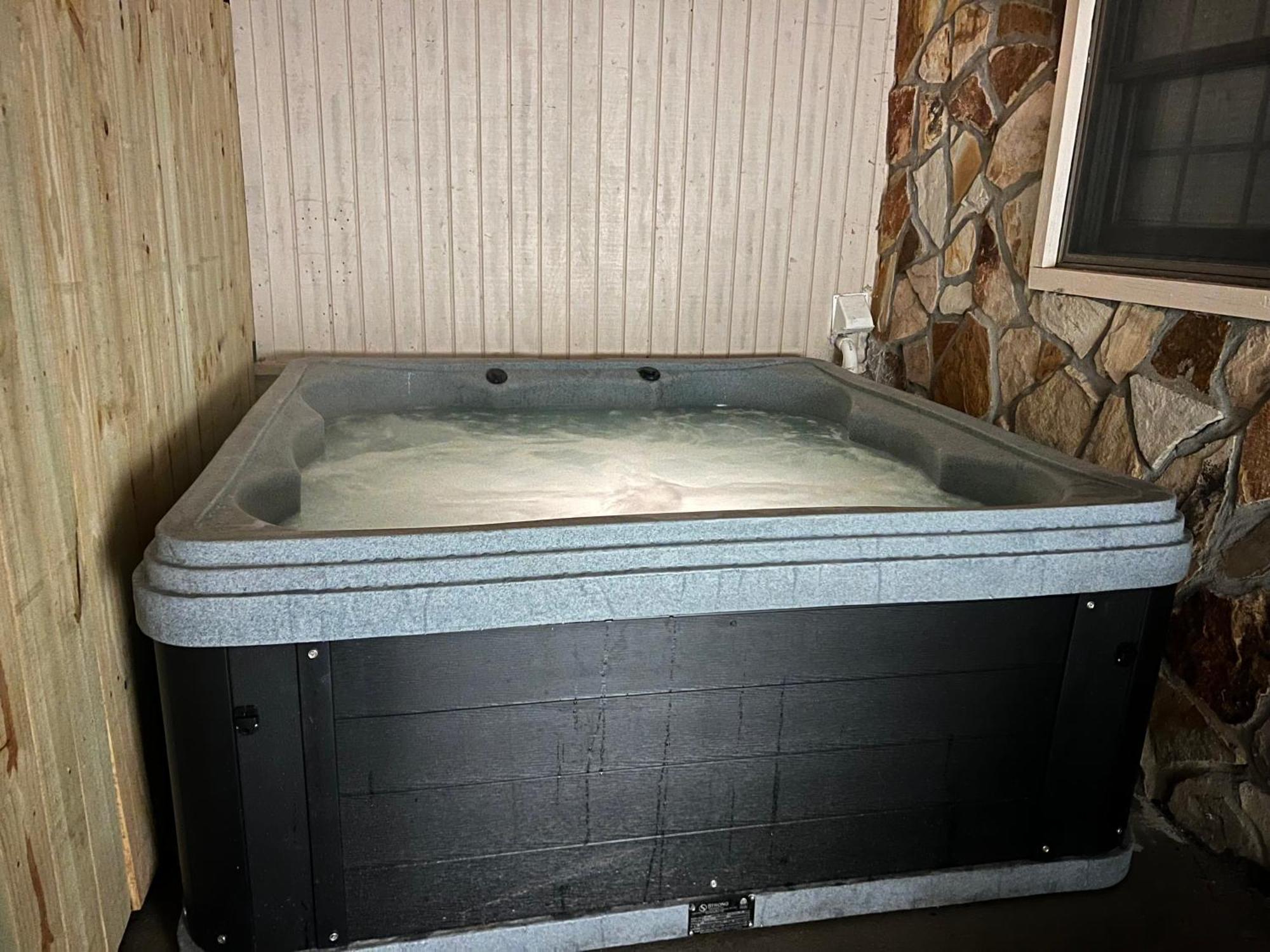 Stay In Ohiopyle - Closest Place To The Gap Trail In Ohiopyle, Pa, Hot Tub Exterior foto